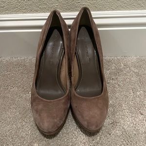 Banana Republic suede taupe heels
